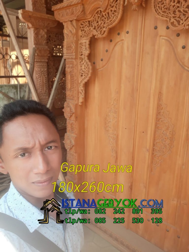 Gebyok Gapura Jawa